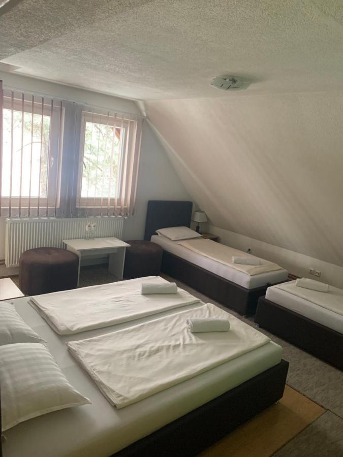 Restoran&Motel And Apartmants Lovacka Prica Tesanj Extérieur photo