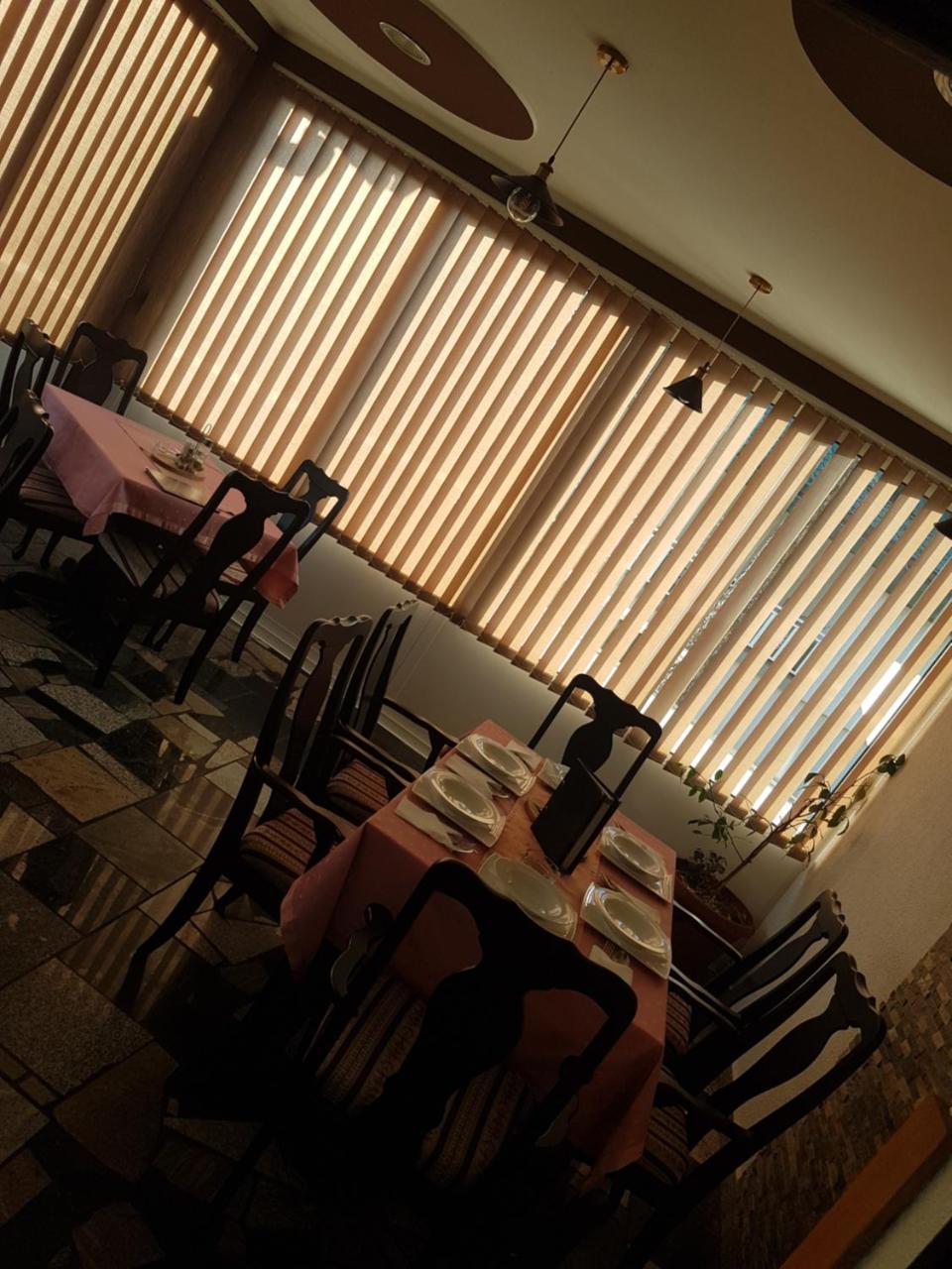 Restoran&Motel And Apartmants Lovacka Prica Tesanj Extérieur photo