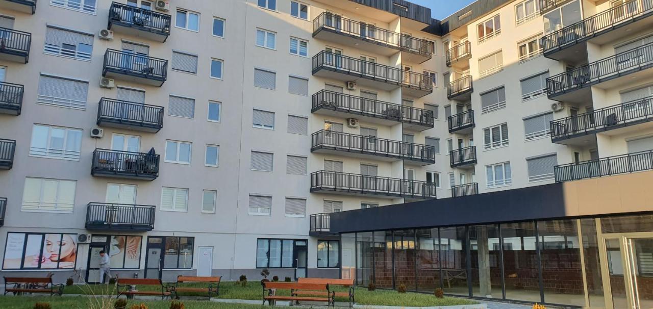 Restoran&Motel And Apartmants Lovacka Prica Tesanj Extérieur photo